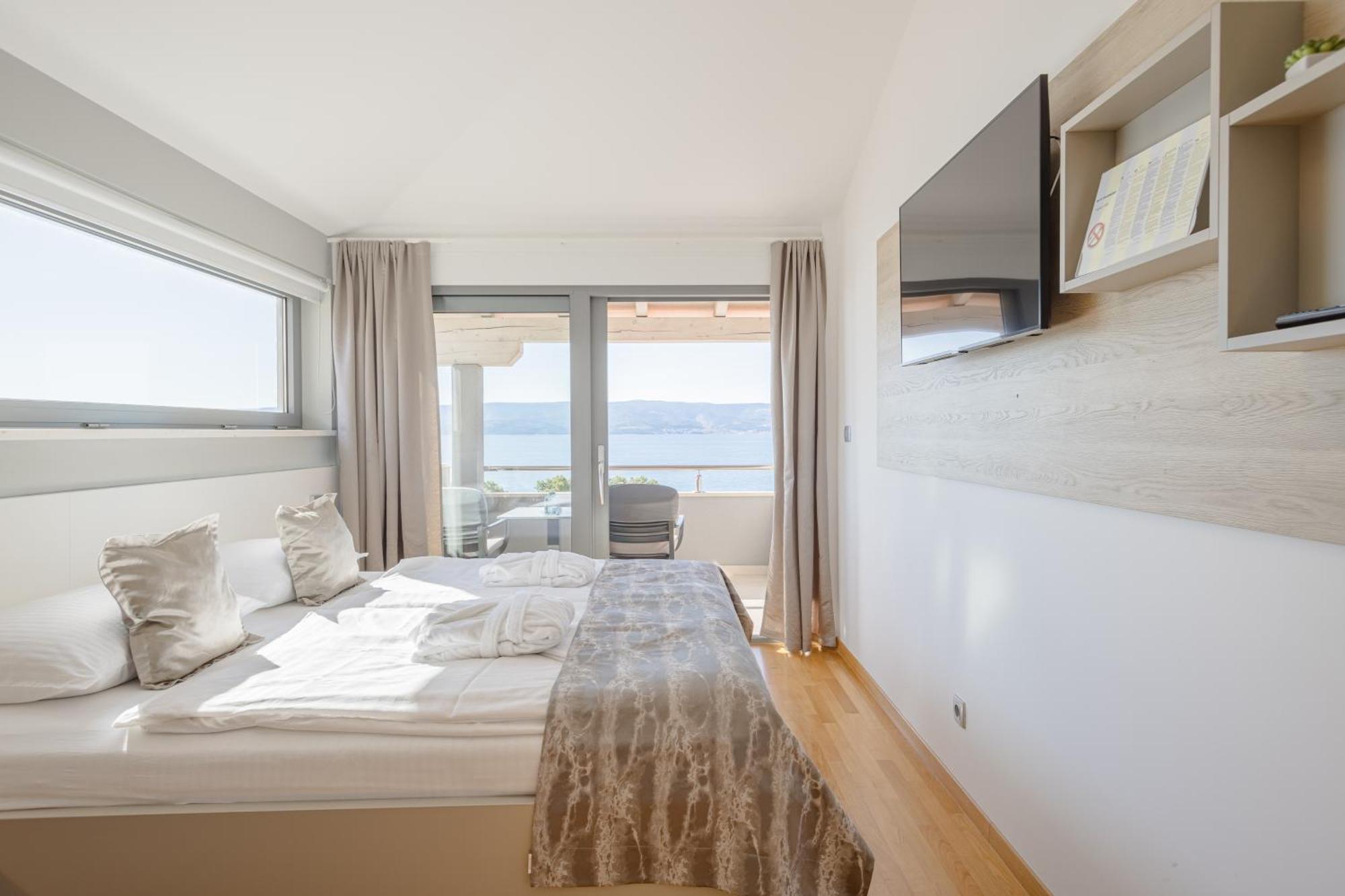 Rogac Rooms & Restaurant Omiš Eksteriør bilde
