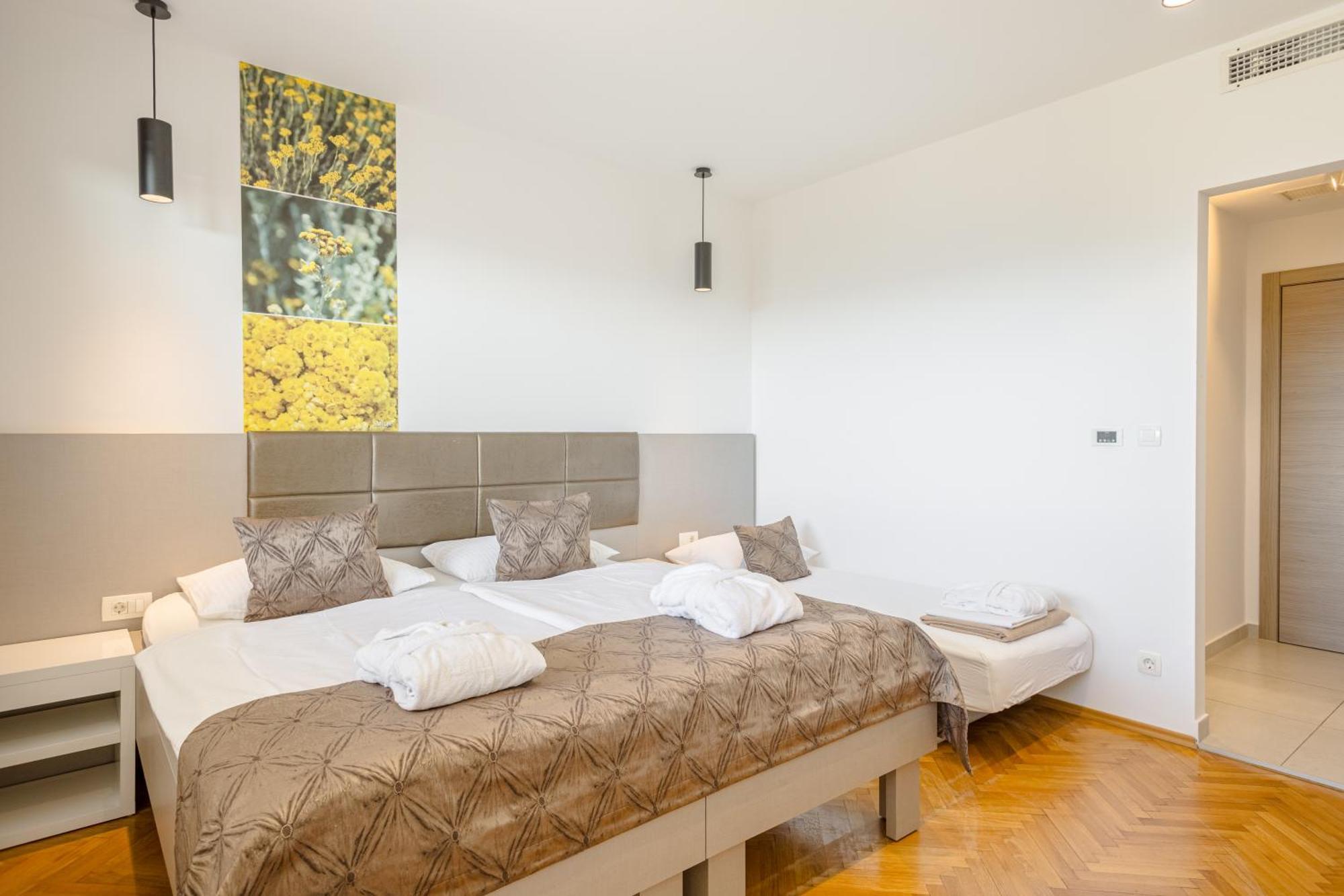 Rogac Rooms & Restaurant Omiš Eksteriør bilde