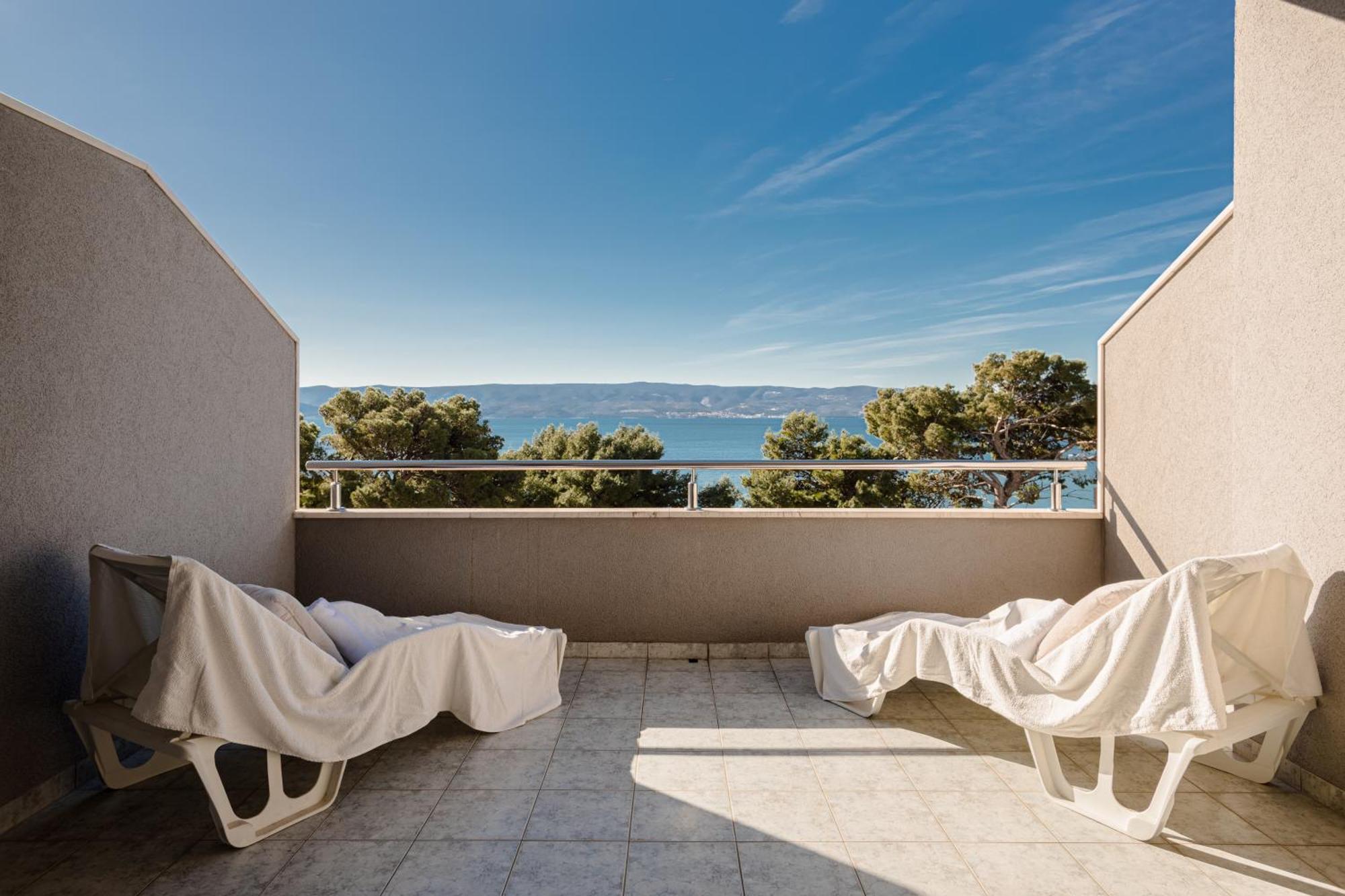Rogac Rooms & Restaurant Omiš Eksteriør bilde